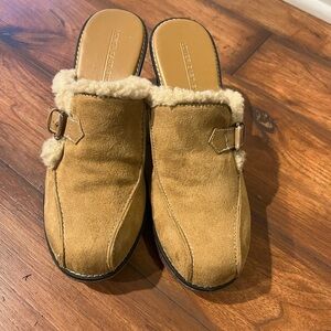 Lower East Side 70s inspired fur lined tan suede clogs w/ buckle. 3.5”heel Retro